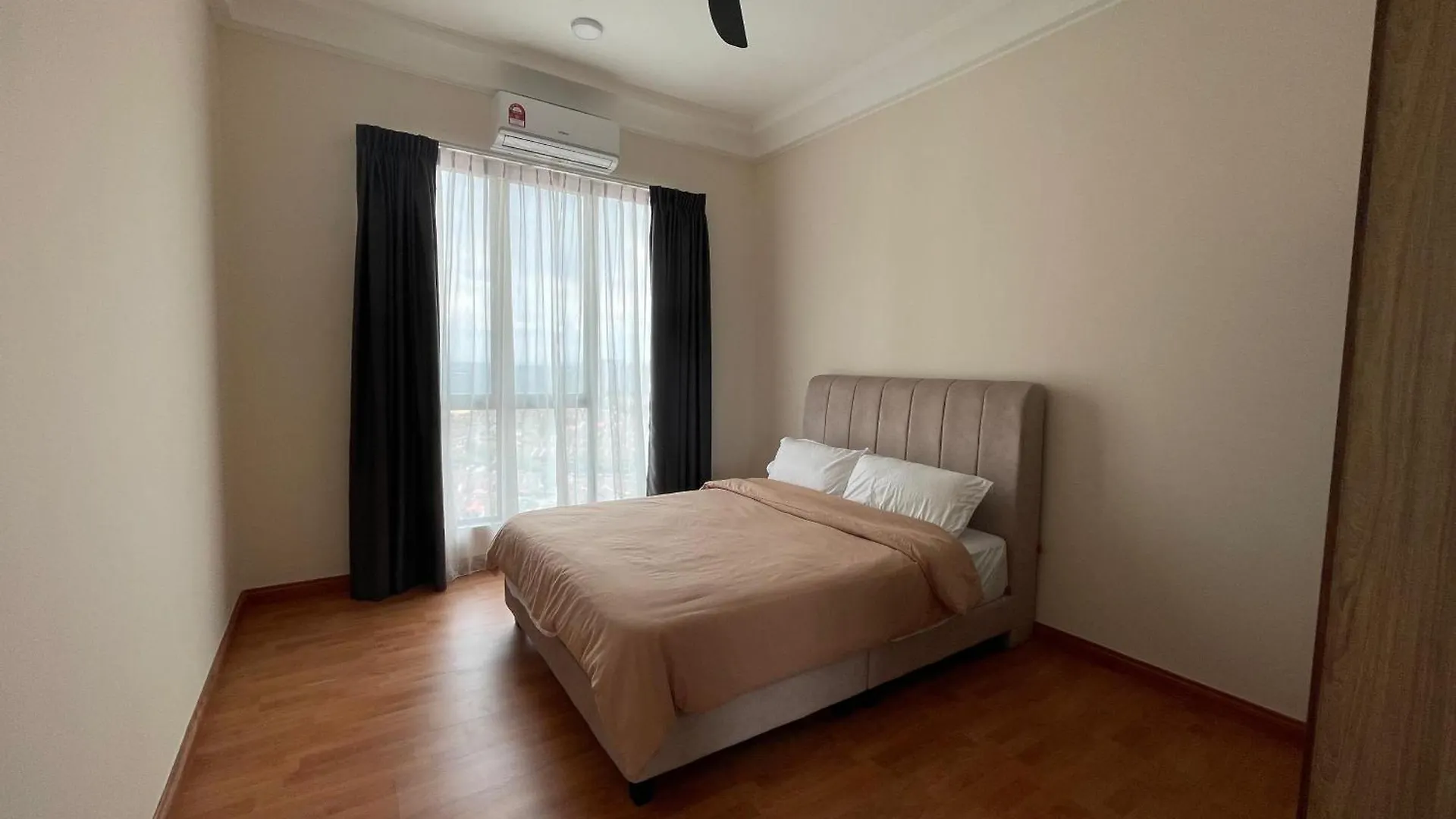 ג'והור בהרו Platino Comfort Suite ג'והור בהרו