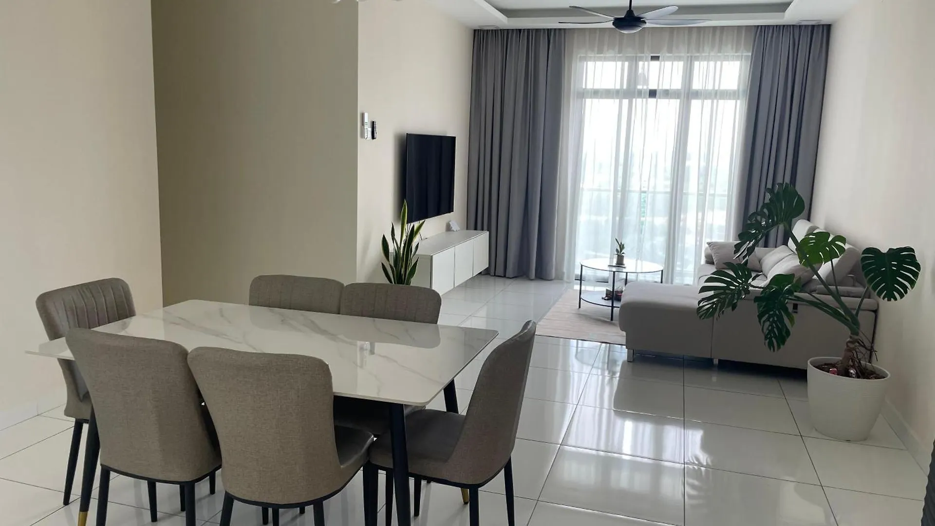 ג'והור בהרו Platino Comfort Suite מלזיה