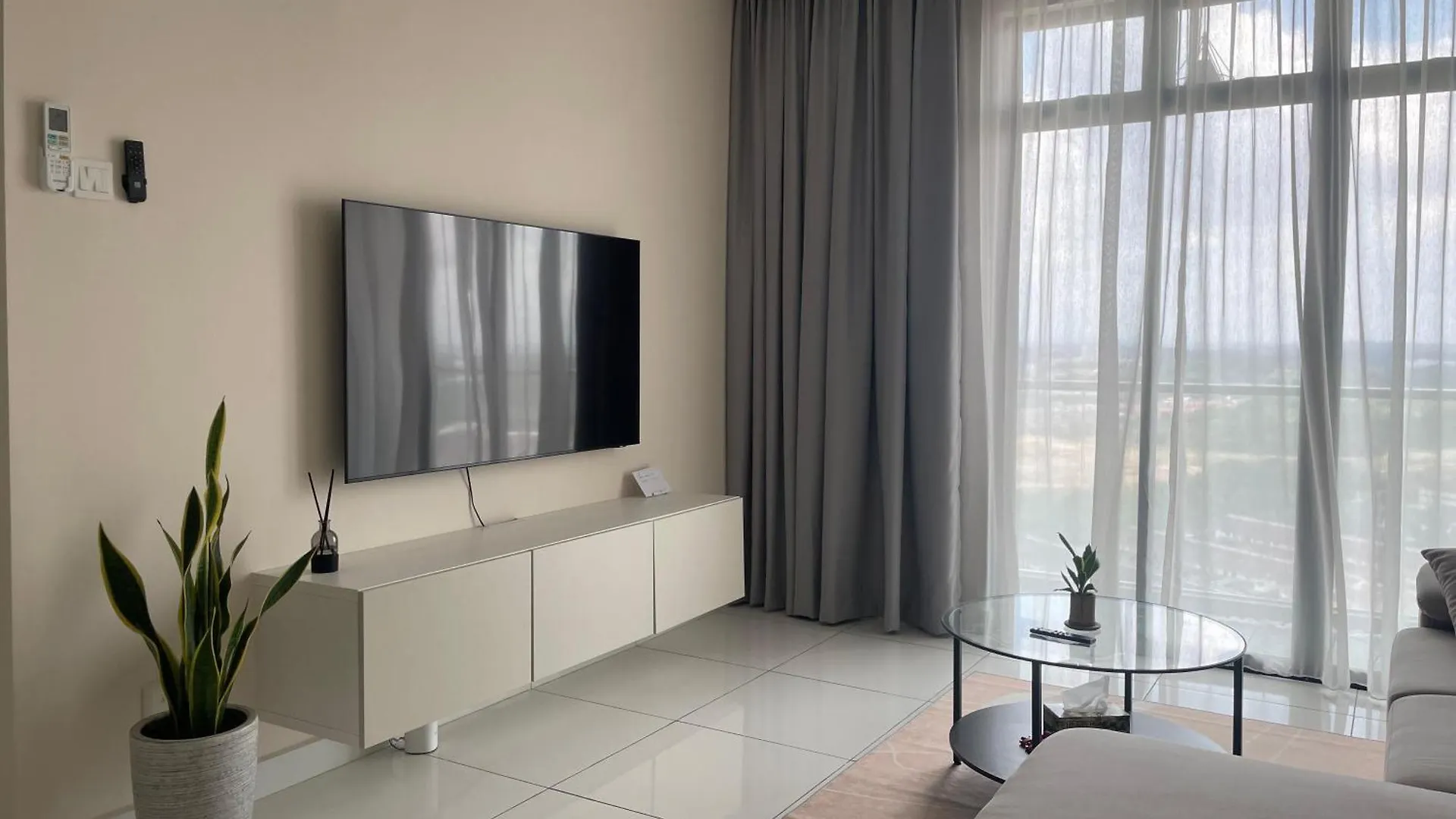 ג'והור בהרו Platino Comfort Suite 0*, ג'והור בהרו מלזיה